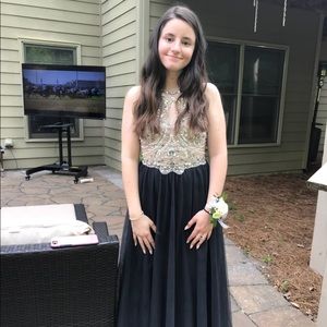 Meet your Posher, Lizzy